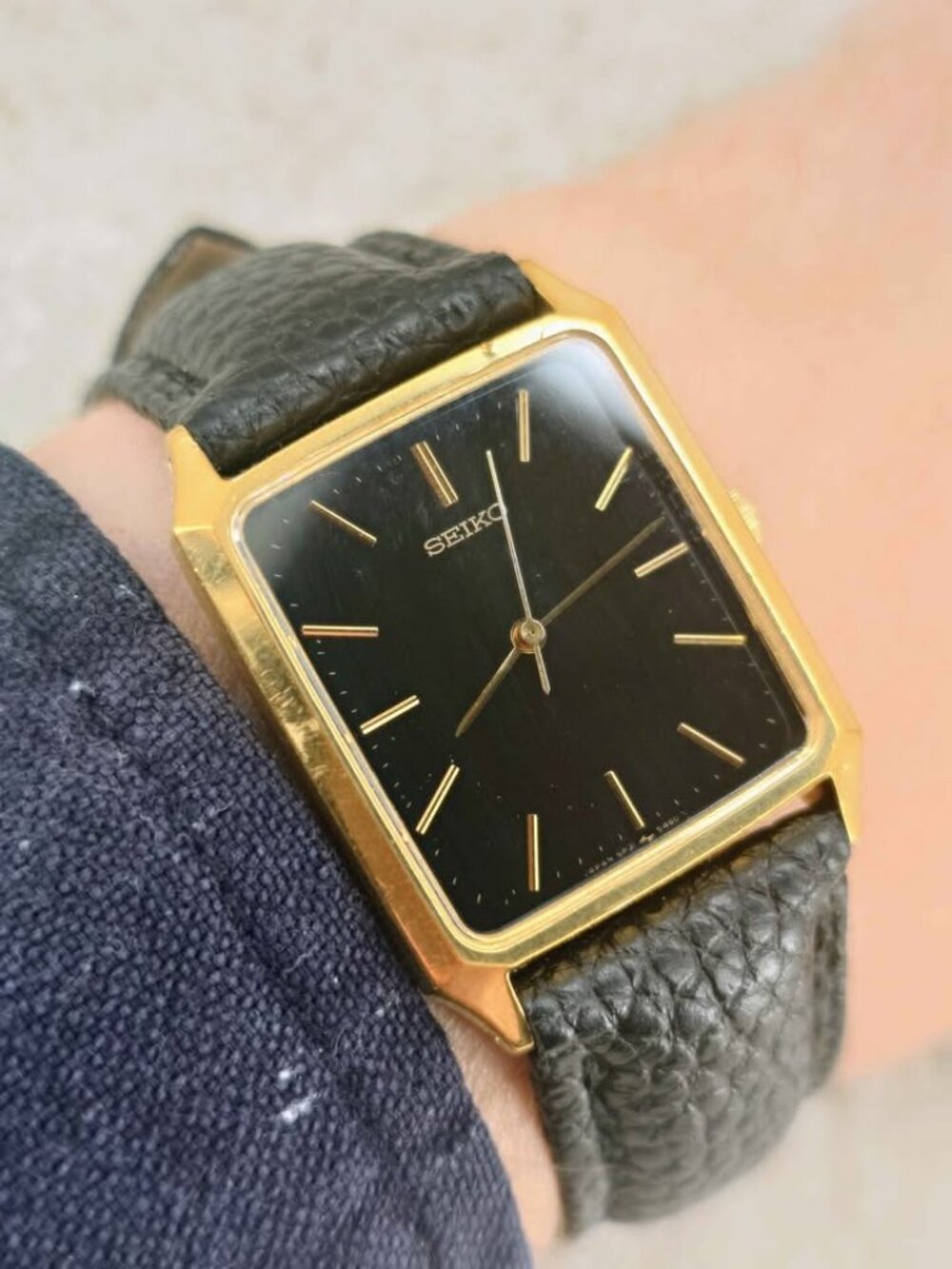 Seiko 5P31-5330 Men's Quartz Watch 25mm Tank Gold Black Dial JDM New Battery